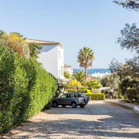Coolhouses Algarve Luz, 1 Bed Penthouse Flat W/ Sea Views. Fiji 11 Appartement *