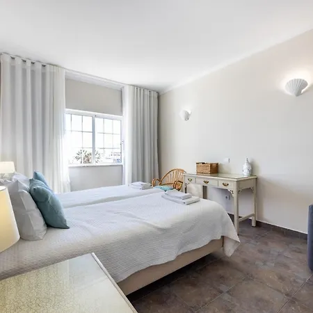 Coolhouses Algarve Luz, 1 Bed Penthouse Flat W/ Sea Views. Fiji 11 *